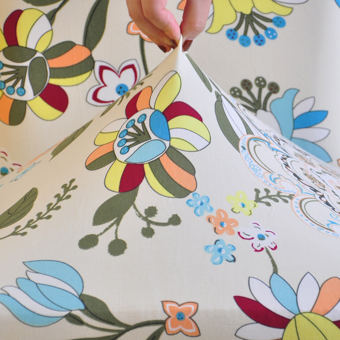 Viacfarebný Kvetinový Poťah Na Stoličku