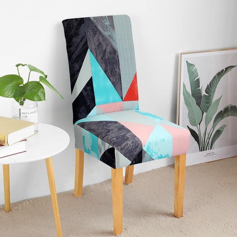 Sivý, Nebesky Modrý A Ružový Poťah Na Stoličku