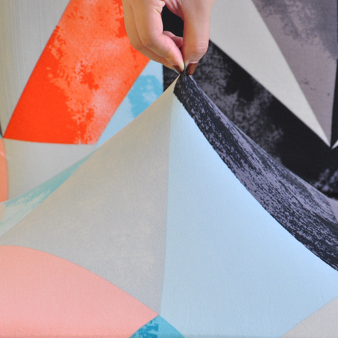 Moderný Poťah Na Stoličku S Potlačou